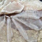 食事処 万祝 - 銚子産フグのタタキ＆薄造り