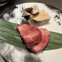 八重洲 steak & seafood 鉄板焼き 一心 - 他オプションで、フォアグラとタン元が紹介されました