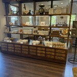RANMEISYA SWEETS FACTORY - 店内雰囲気