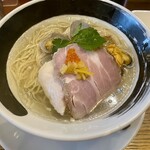 麺処 しろくろ - 浅蜊とムール貝の汐そば