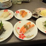 にぎりの徳兵衛 - 生うに　つぶ貝　赤貝　珈琲ゼリー　バニラ　太刀魚押し寿司　ズワイガニ