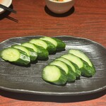 創作居酒屋 団欒 炎 - きゅうり一本漬け