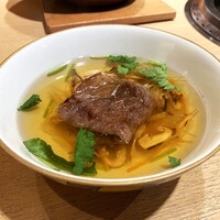 日本焼肉はせ川 表参道店 - お肉、松阪牛サーロイン 早松茸の沢煮仕立て