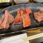 牛たんと和牛焼 青葉苑 - 