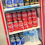 Butcher Miyako Base  - ドリンクは冷蔵庫からセルフで取ります。