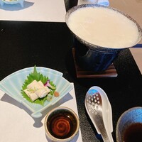豆屋源蔵 - 刺身は頂けないとお伝えしたところ、湯馬刺しにしてくださいました