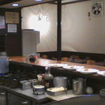 レストラン艸葉 - お客さま待ち、お皿セッティング。