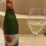 炭火とワインと純米酒 King Momo - 最初は泡で