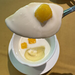 コンチネンタルルーム - マンゴープリン、スプーン上げ