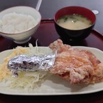 鶏の白石 - 