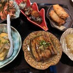 魚菜屋YAmA - おばんざい盛り合わせ
鱧の天ぷら うなぎ 冬瓜の煮物など
手が混んでいて とても美味しかったです♪