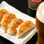 あかつき - ビールと餃子
