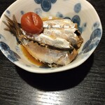 さぶろー - お通し（小イワシの梅干し煮）