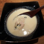 鮓職人 秦野よしき - 牡蠣の豆乳味噌仕立て