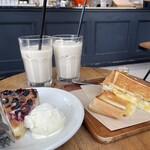 オクサワ・ファクトリー・コーヒー・アンド・ベイクス - 