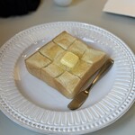 wave coffee - バタートースト(はちみつトッピング)