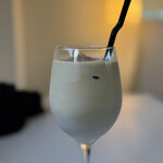 wave coffee - カフェラテ(アイス、氷少なめ)