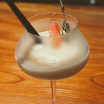 バー ル・ルフュージュ - 桃のフローズン　ノンアルカクテル　自家製タイムシロップ