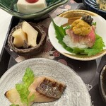 花蝶 - 前菜（蒸し鮑・肉寿司・銀鱈西京焼き）