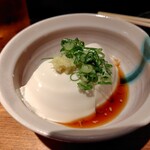 立ち飲み ひとよ - 自家製冷奴