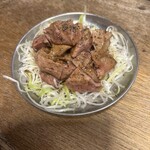 もつ焼き 幸太 - レバ和え(ごま油)