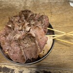もつ焼き 幸太 - カシラ、タン