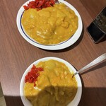 名物 万代そば - 下がミニ、上が大盛