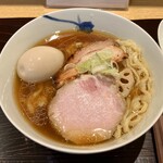 麺 みつヰ - 醤油(中太手もみ麺) + 味玉