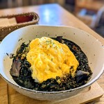 うずら屋 - うずらづくしの贅沢オムライス（ブラック）  大盛り