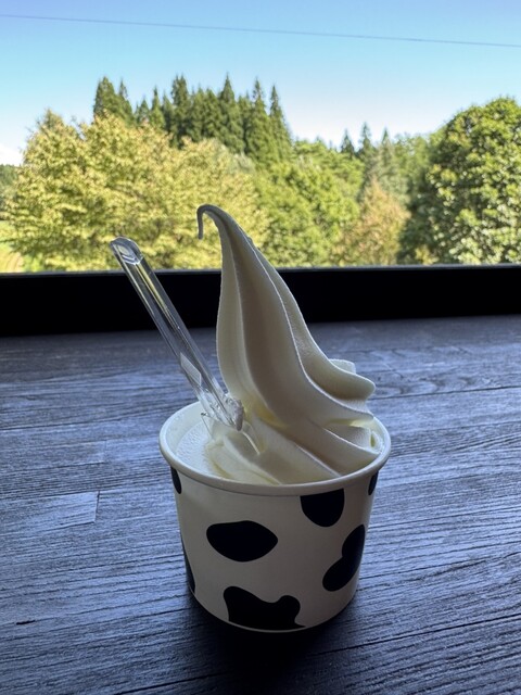 園外ショップ&フード &ndash; 小岩井農場まきばのソフトクリームと軽食 (雫石町)