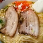房州麺処 麺屋ちゃいなはうす - とん塩ラーメンのチャーシュー