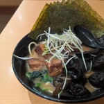 銀家 - 料理写真:角煮ラーメン/ノリ/キクラゲ(¥1,550/¥100/¥150)