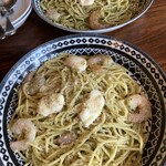 HUB - 海老とモッツァレラのバジルパスタ