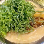 RAMEN HITONI YASASHIKU - アップ写真