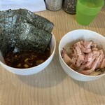 菜 - つけ汁　海苔　チャーシューごはん