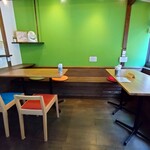 京氷ゆきみ庵 - 入口近く(手前)の7席の様子～!!( ^o^)ﾉ