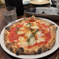 ピッツェリア&トラットリア ゴンゾ 目黒店 - ピザも最高！