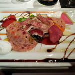 3周年記念飛騨牛特選ディナーフルーコース　お肉屋さん風ガーデンべジ―サラダ