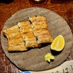 八重洲鰻はし本 - 2025.8.  一口白焼き