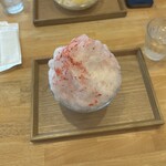 おちゃのこ - いちごミルク氷(アイスクリーム入り)¥770