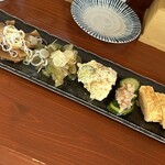 大衆酒場 足立屋 - 食べ物メニューから追加注文　お通し500円