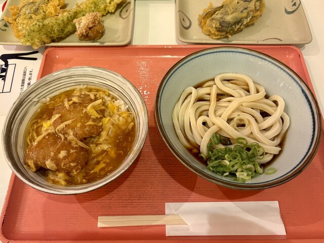 Kineya Mugimaru Oosakayunibasarushitiuokuten