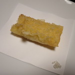 ホタテの湯葉巻き揚げ　ゲランドの塩で