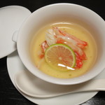 じん市 - 比内地鶏の卵白の茶わん蒸し　柚子胡椒あんかけ　ずわい蟹とへべす添え