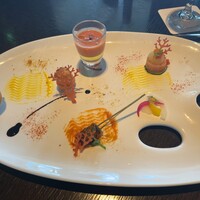 DINING & BAR TABLE 9 TOKYO - 前菜。パレットスタイル