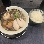 煮干しラーメン キングニボラ - 特製ニボラと白飯