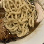 煮干しラーメン キングニボラ - 麺アップ