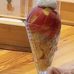 藤桃庵 - 皮ごと食べれる桃パフェ
