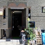 日本料理 つむぐ - ビルのエントランス