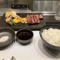神戸牛ステーキ彩ダイニング - 